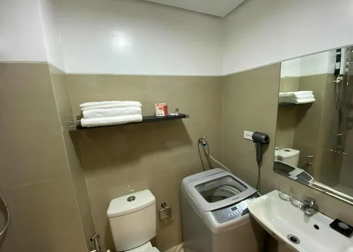 Apartment 1br 2 Beds Family Friendly Near Moa - 9119c Manila