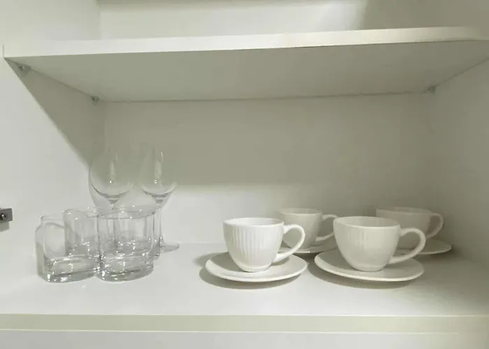 Apartment 1br 2 Beds Family Friendly Near Moa - 9119c