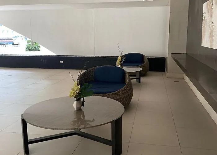 1br 2 Beds Family Friendly Near Moa - 9119c